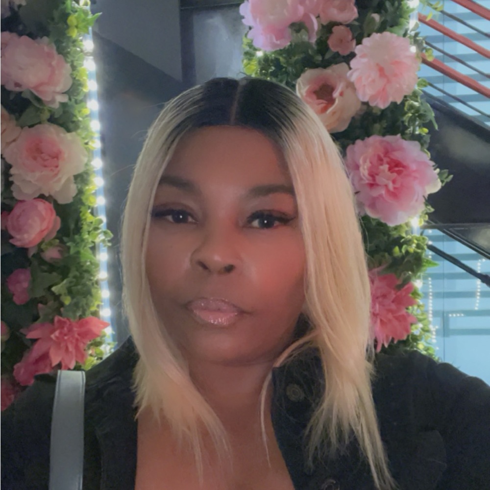 Meet your Posher, Latasha